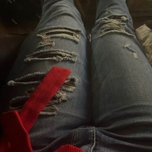 American eagle distressed jeans size 6